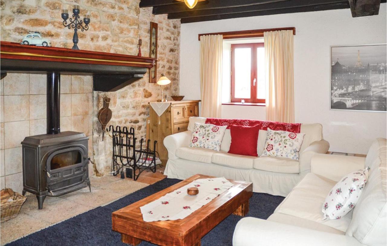 Beautiful Home In Montaudin With Wifi Экстерьер фото